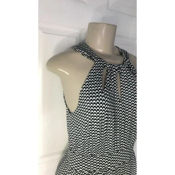 A New Approach Dress Black And White Patterned Dress - Picture 4 of 9